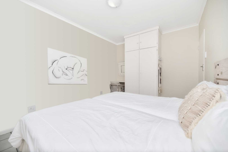 4 Bedroom Property for Sale in Voelklip Western Cape
